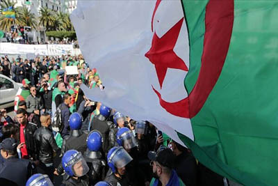 تظاهرات الجزایری‌ها علیه برگزاری انتخابات