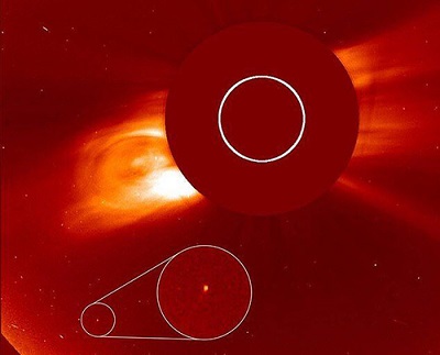 گذر یک ستاره دنباله‌دار از نزدیکی خورشید