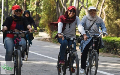دوچرخه‌سواری زنان در انظار عمومی ممنوع است