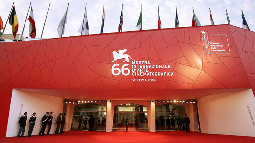 جشنواره فیلم ونیز بر سر دوراهی