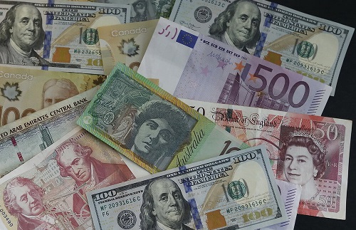صعود نرخ رسمی ۲۴ ارز در بانک مرکزی