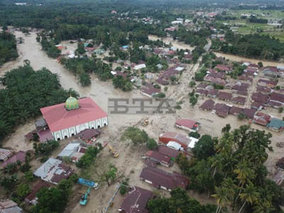 93 کشته و مفقود در سیلاب های اندونزی