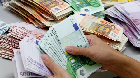 بازگشت ۱میلیارد یورو به چرخه اقتصادی ایران