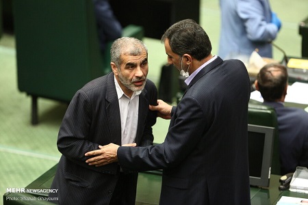 خبری از دورهمی احمدی نژادی‌ها در مجلس نیست