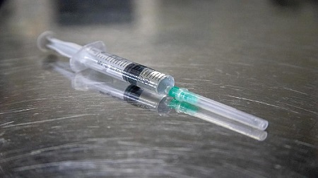 تاکید روسیه بر عملکرد موفقیت‌آمیز واکسن کرونا