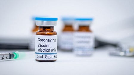 واکسن ایتالیایی کرونا روی اولین داوطلب تزریق شد