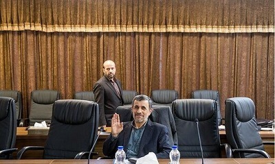 فقط رهبری می‌توانند احمدی نژاد را اخراج کنند