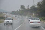 هوا بارانی است، رانندگان با احتیاط رانندگی کنند