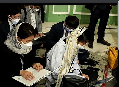 عکسی از خبرنگاران کره‌ای در نشست مشترک ایران و کره