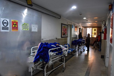 اسکان بیماران در راهرو‌های بیمارستان دزفول
