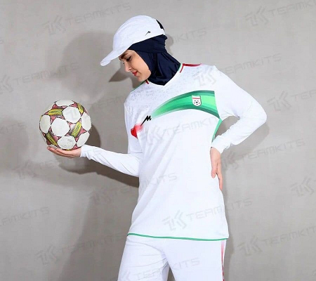 دختران ایران با این لباس در جام‌ملت‌ها می‌جنگند