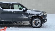 تست ریویان R1T در برف: تست حالت های مختلف رانندگی