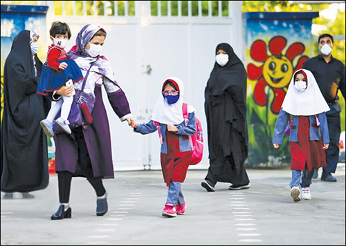 پایان عجیب‌ترین سال تحصیلی مدارس در ایران