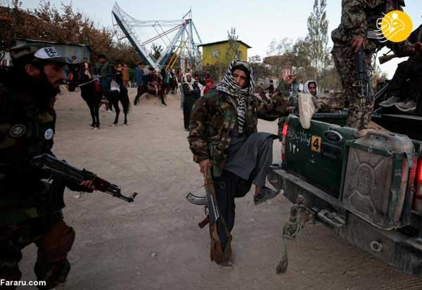 علاقه جنگجویان جوان طالبان به شهربازی