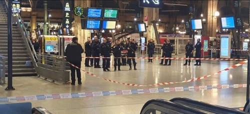 حمله با چاقو در ایستگاه قطار پاریس