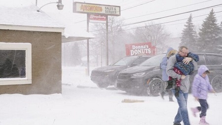 مرگ ده‌ها نفر بر اثر سرمای شدید در آمریکا و کانادا