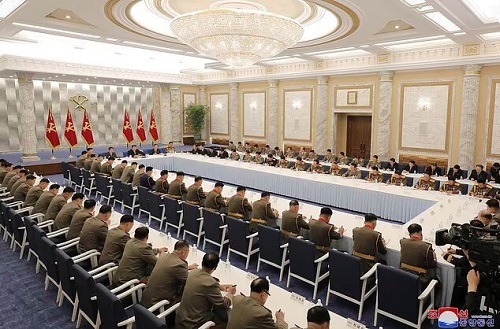 رهبر کره شمالی در بحبوحه تنش‌ها نشست ارتش را برگزار کرد