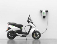کاهش قیمت باتری موتورسیکلت‌های برقی با ورود شرکت‌های دانش بنیان تسهیل می‌شود