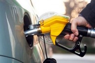 تغییر قیمت بنزین تکذیب شد