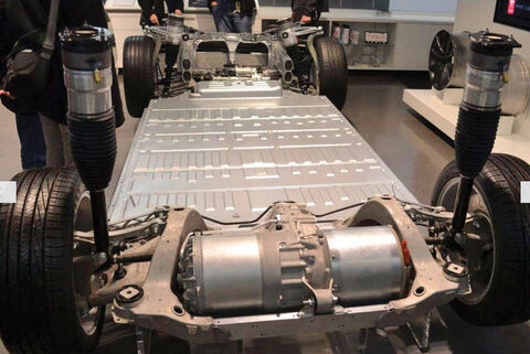 دانش فنی تولید باتری خودروهای برقی در دانشگاه های کشور موجود است