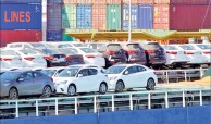 رفع چالش های ارزی واردات خودرو با واگذاری واردات به شرکت های وارد کننده