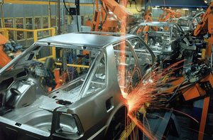 شرایط نامطلوب و ضعیف تجهیزات تولید در صنعت خودرو کشور