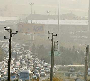 فراواني سفرهاي درون شهري با خودروهاي شخصي عامل اصلي آلودگي هوا  
