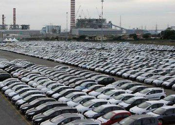 کاهش فروش خودروهاي نو در فرانسه 