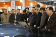 بازدید عضو کمیسیون صنایع و معادن مجلس شورای اسلامی از غرفه سایپا