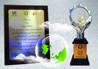 دریافت لوح و تندیس سیمین صنعت سبز کشور توسط شرکت سایپاسیتروئن