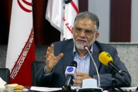 خودروسازان نباید همه افزایش هزینه های خود را از مردم بگیرند