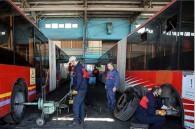 ناوگان اتوبوسرانی را با احیای قطعات اتوبوس‌ها سر پا نگه داشته‌ایم