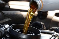 کمبود روغن موتور در بازار با عدم بروزرسانی به موقع قیمت‌‌ها