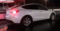 رقابت تسلا با فورد موستانگ، تائوروس SHO، سوبارو WRX، 300C + ویدیو