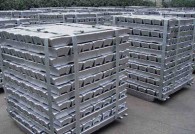 چرا قیمت باتری متناسب با افت قیمت سرب کاهش پیدا نکرد؟