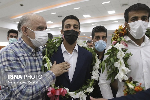 استقبال از برادران گرایی در دیار شعر و ادب