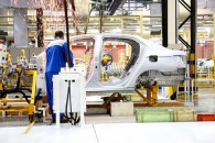 توسعه مونتاژکاری به موازات بحران در صنعت خودرو