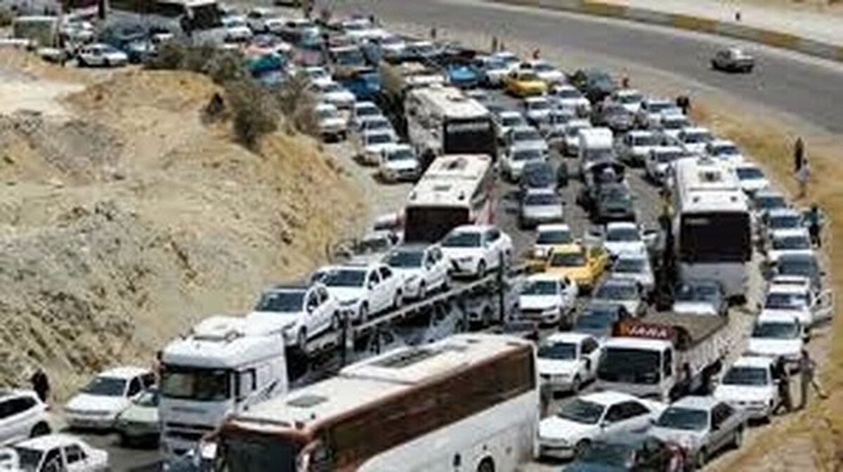 ترافیک سنگین در خروجی آزادراه تهران_شمال و یکطرفه شدن جاده چالوس