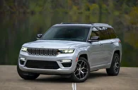 نسخه ۲۰۲۵ جیپ گرند چروکی ۴xe با فناوری‌های جدید آفرود و افزایش اندک قیمت