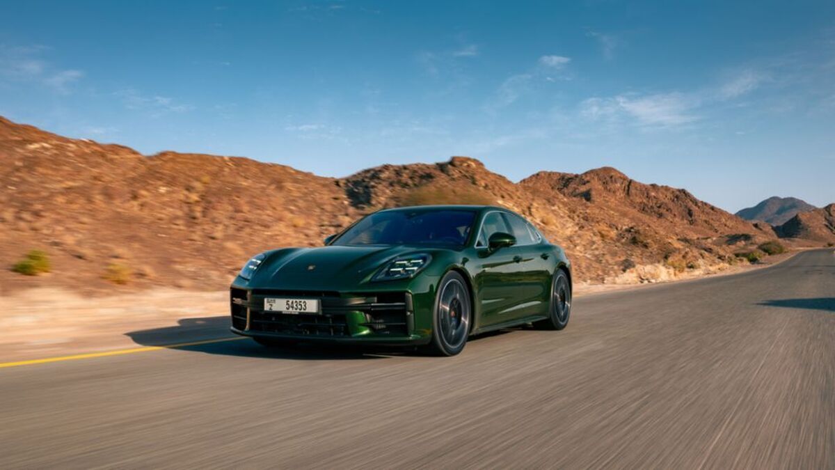 پانامرا توربو اس ای-هیبرید مدل ۲۰۲۵ با ۷۷۱ اسب‌بخار قدرت و طراحی تهاجمی‌تر معرفی شد