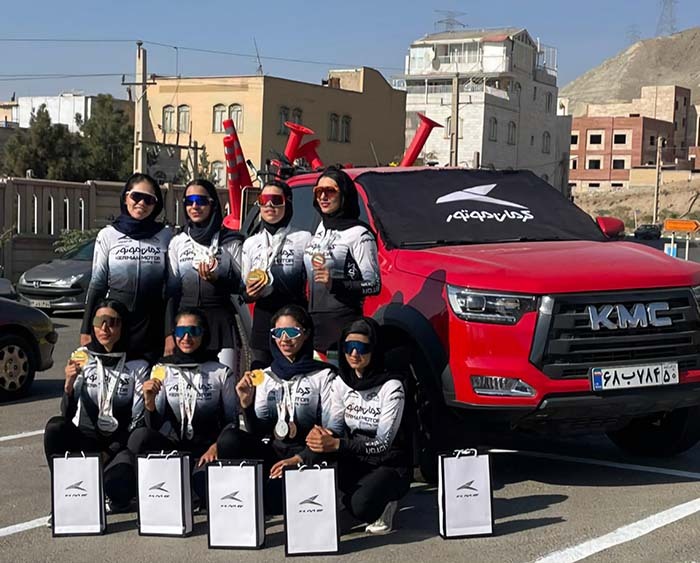 قهرمانی و رکورد شکنی برای بانوان دوچرخه سوار کرمان موتور + فیلم قهرمانی و رکورد شکنی برای بانوان دوچرخه سوار کرمان موتور + فیلم