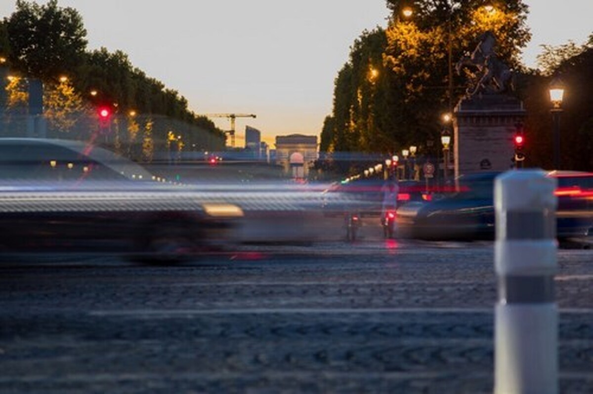 آیا کاهش رشد خودروهای هیبریدی باعث افت ثبت‌نام خودروهای جدید در فرانسه شده است؟